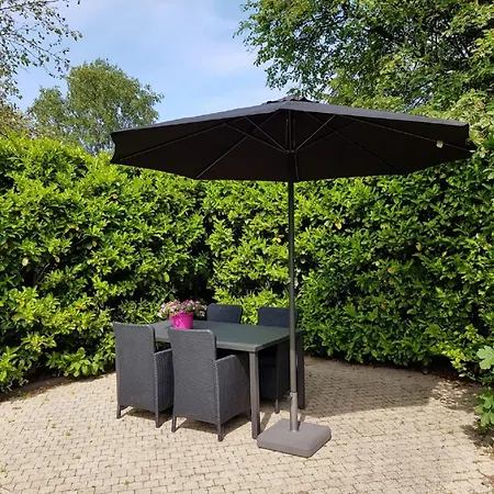 In Veluwe Near Forest Park, Cleaning Included Feriehus *